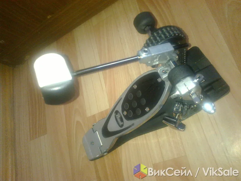 Педаль для бас-барабана PEARL P-200 C Eliminator, новая