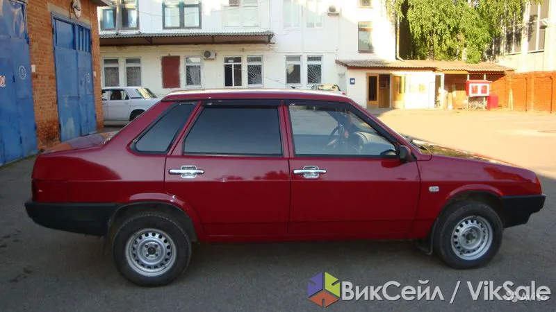 ВАЗ 21099 1993 г., 1.5 л, красный