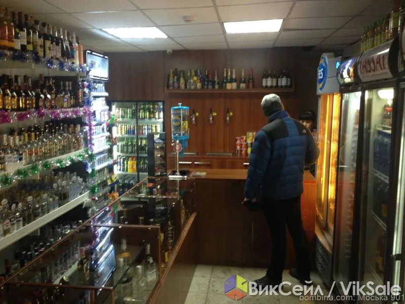 Продовольственный магазин с оборудованием и офисом