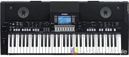 Синтезатор Yamaha PSR-S550 в отличном состоянии