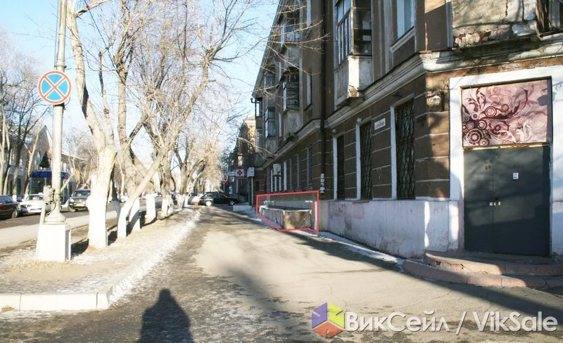 Помещение 217 м² в центре с высокими потолками