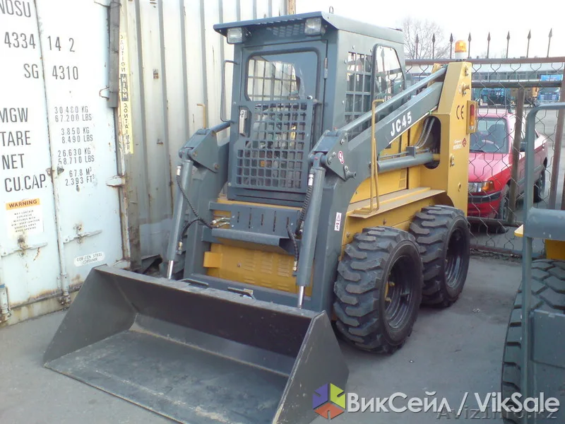 Аренда мини-погрузчика Toyota (мультик) — смена 8 часов