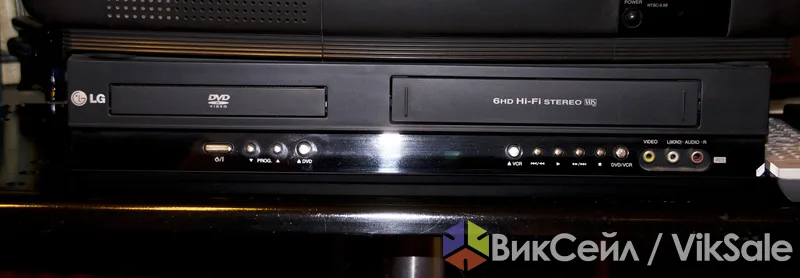 Видео и DVD-проигрыватель LG DS 778