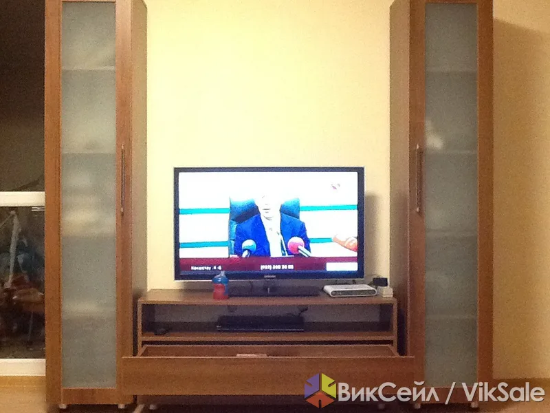 Подставка под телевизор с двумя пеналами