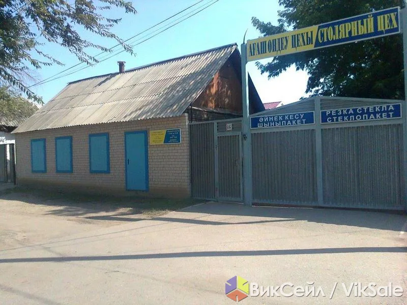 Столярный цех 380 кв. м на участке 10 соток
