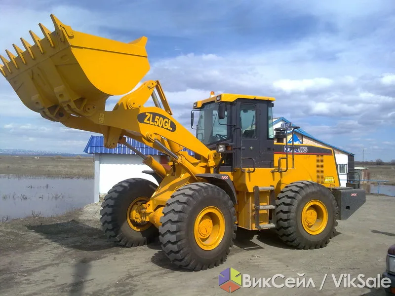 Фронтальный погрузчик XCMG ZL50GL — в наличии на складе в Усть-Каменогорске