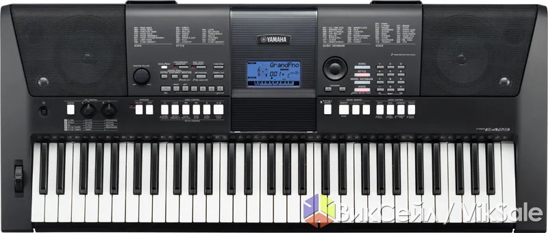 Синтезатор YAMAHA PSR-E423 в отличном состоянии