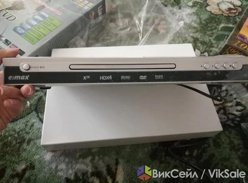 DVD-плееры 2 шт. в хорошем состоянии