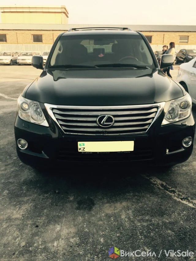 Lexus LX570, надёжный и комфортный внедорожник