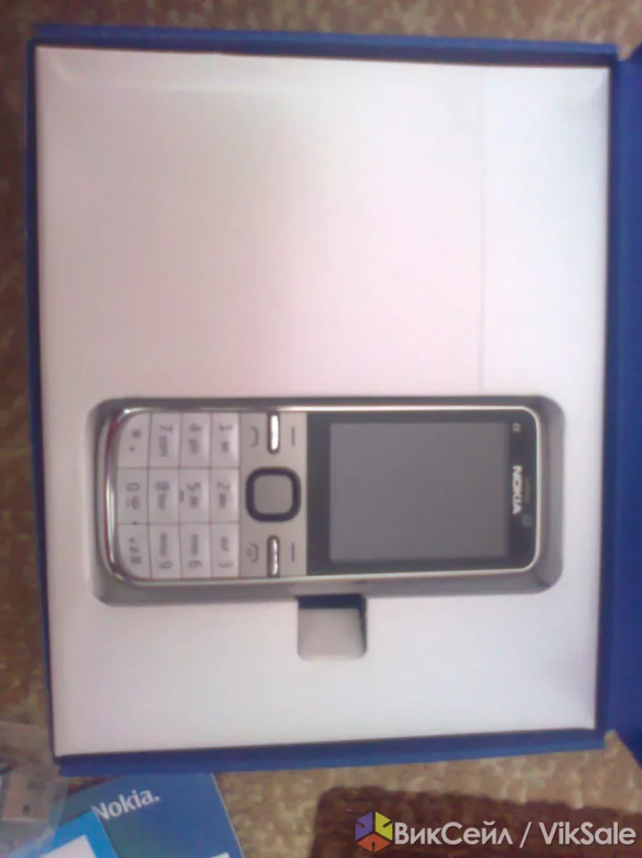 Nokia C5 — смартфон с гарантией и документами