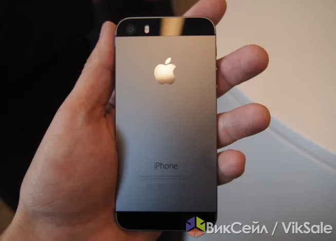 iPhone 5s, чёрный, отличное состояние