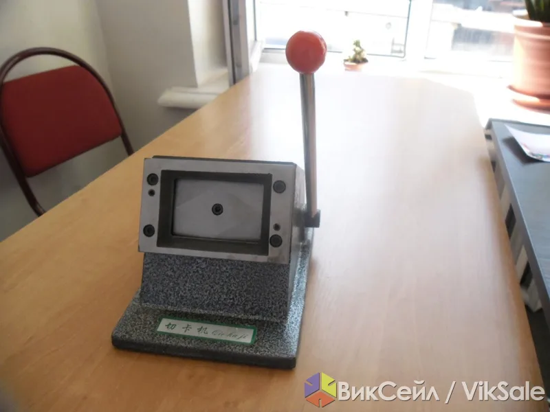 Ручные вырубщики для визиток и карточек — изготовление в Алматы