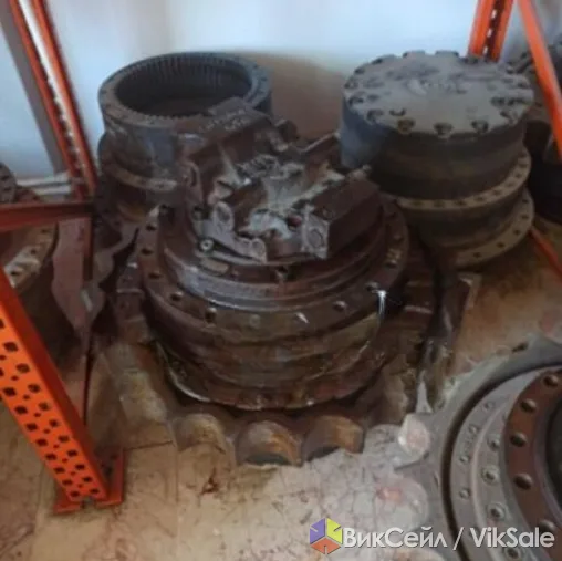 Редуктор хода для экскаватора HITACHI 450 (в разборе)