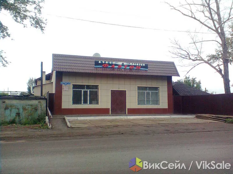 Здание под магазин с возможностью проживания, 172 м²