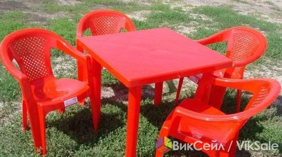 Аренда пластиковых столов и стульев с доставкой