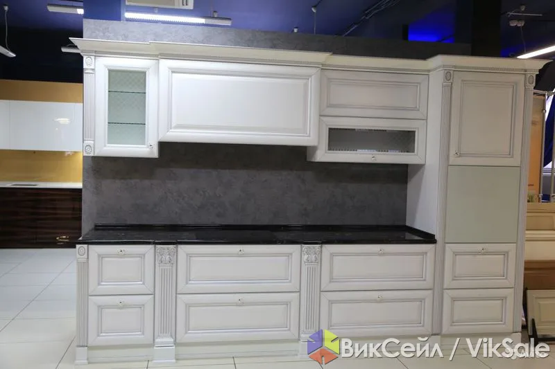 Кухонный гарнитур Монтебьянка Аргенто из массива ясеня