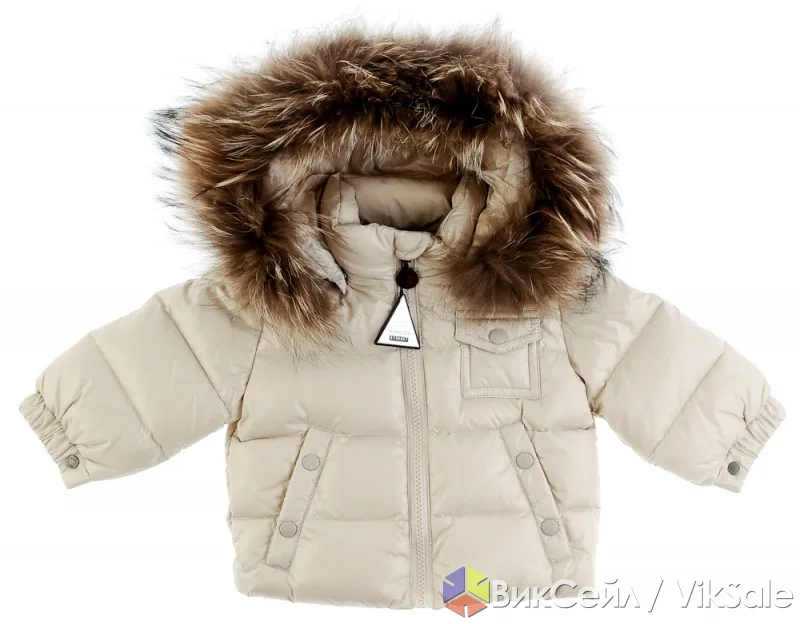 Пуховики и комбинезоны Moncler для малышей — тепло и удобно