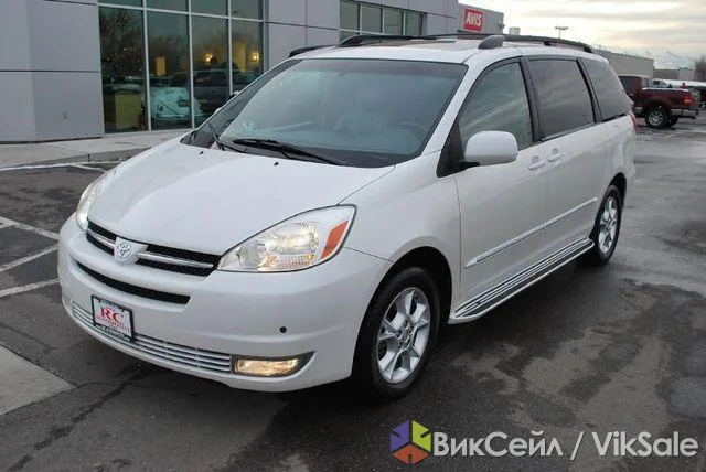 Водитель с личным авто Toyota Sienna, бизнес-класс