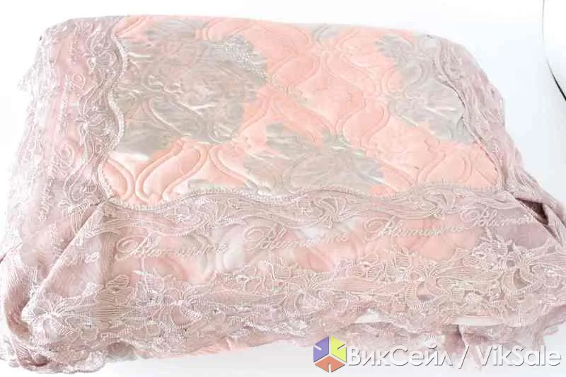 Покрывало Blumarine с наволочками, розовое