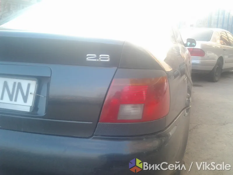 Audi A4 1995 года, в хорошем состоянии