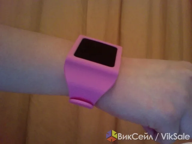 iPod Nano 8 ГБ, розовый, с ремешком — как часы