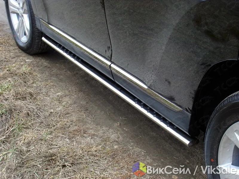 Пороги овальные для Toyota Highlander 2010 и других моделей
