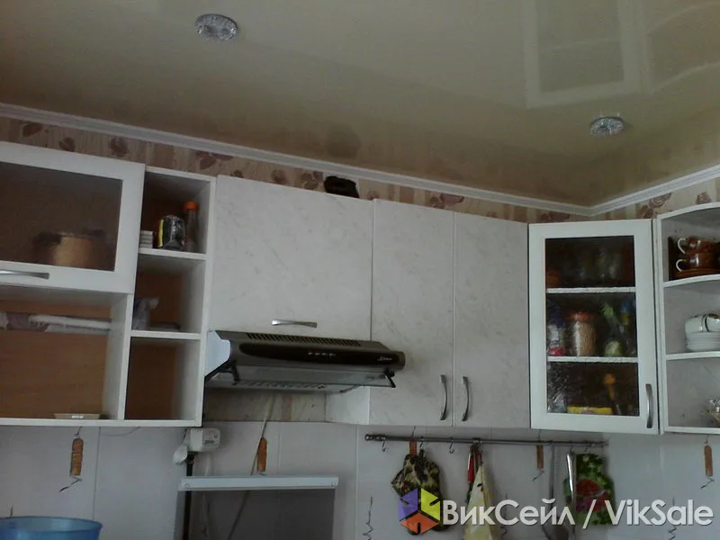 Шкафы от кухонного гарнитура, белые, в хорошем состоянии