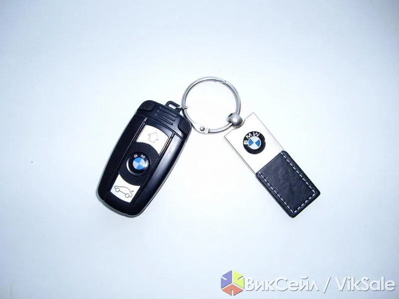 Телефон-брелок BMW: новый, полный функционал