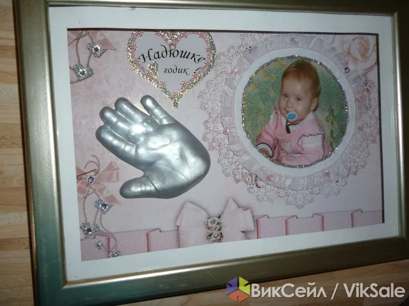 Слепки ручек и ножек, 3D-композиции рук — трогательный подарок на память