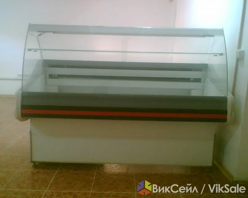 Витринный холодильник, 2 шт., в отличном состоянии