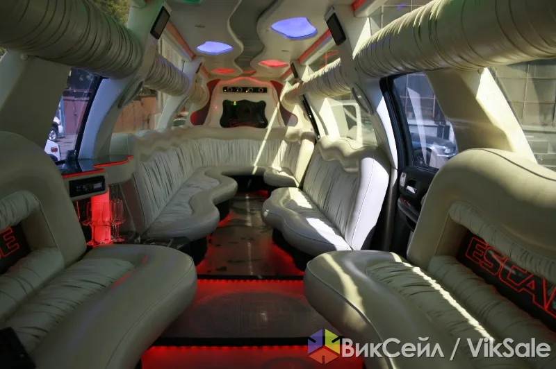 Лимузин Cadillac Escalade для свадьбы в Астане
