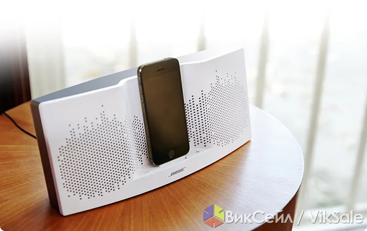 Bose SoundDock XT — док-станция для iPod и iPhone