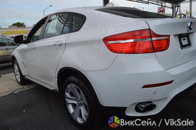 BMW X6 2011 года, в хорошем состоянии