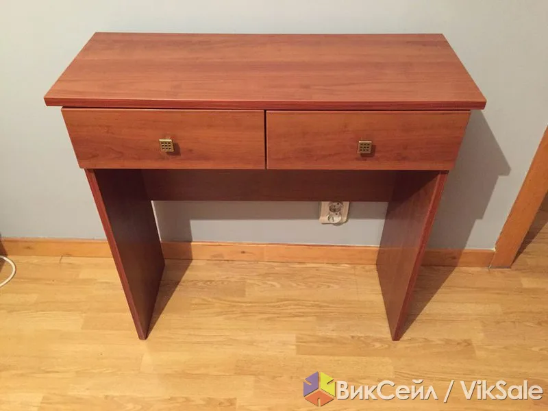 Консольный столик из Италии, орех Римини