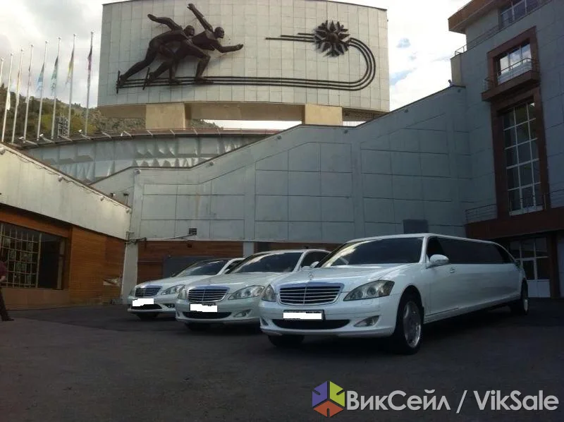 Аренда Mercedes S-класса, Chrysler 300C, Lexus LX-470 с водителем — трансфер, свадьбы, командировки