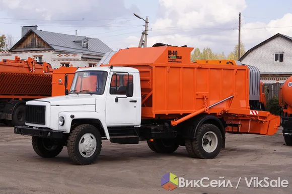 Мусоровоз КО-440 на шасси ГАЗ 3309, задняя загрузка