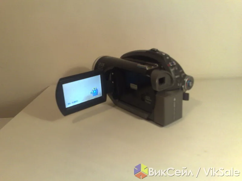 Видеокамера Panasonic VDR-D230 с DVD-приводом и 32x зумом