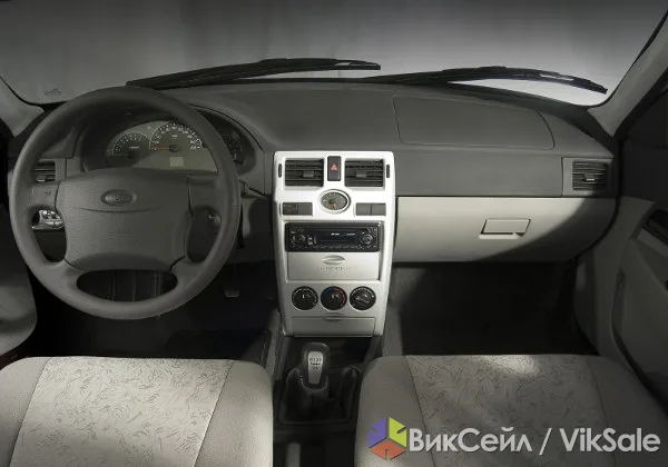Lada Priora хэтчбек, декабрь 2011, отличное состояние