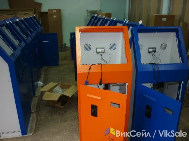 Корпус информационного терминала Fly