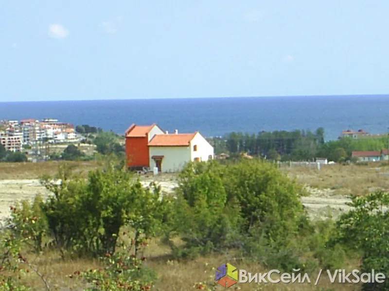 Участок 6 соток в Болгарии, 500 м от моря, все коммуникации