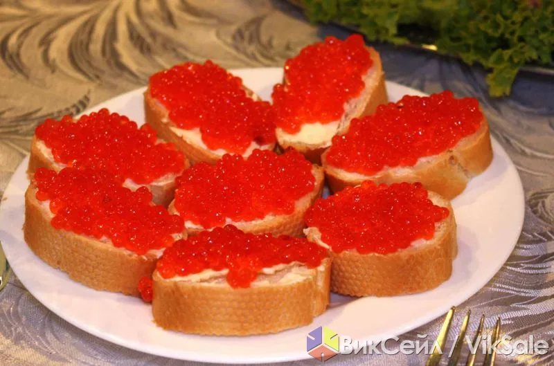 Красная и чёрная икра отличного качества