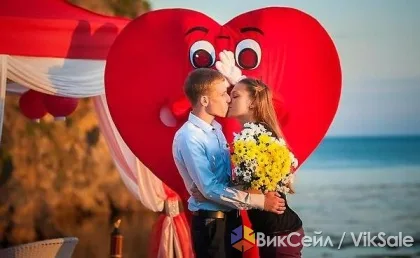 Курьер-сердце: оригинальное поздравление для любимых