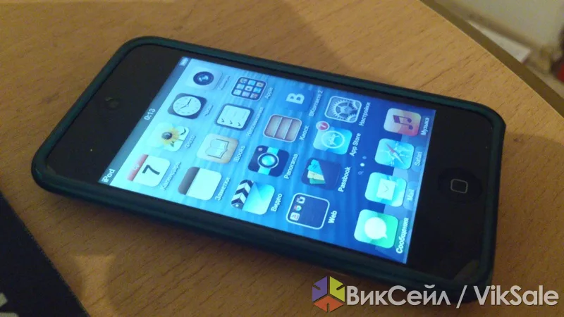 Apple iPod Touch 4, 32 ГБ, в отличном состоянии