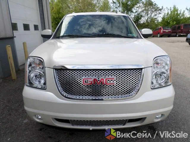 GMC Yukon XL 1500 Denali 2013, Gulf Specs, без ДТП